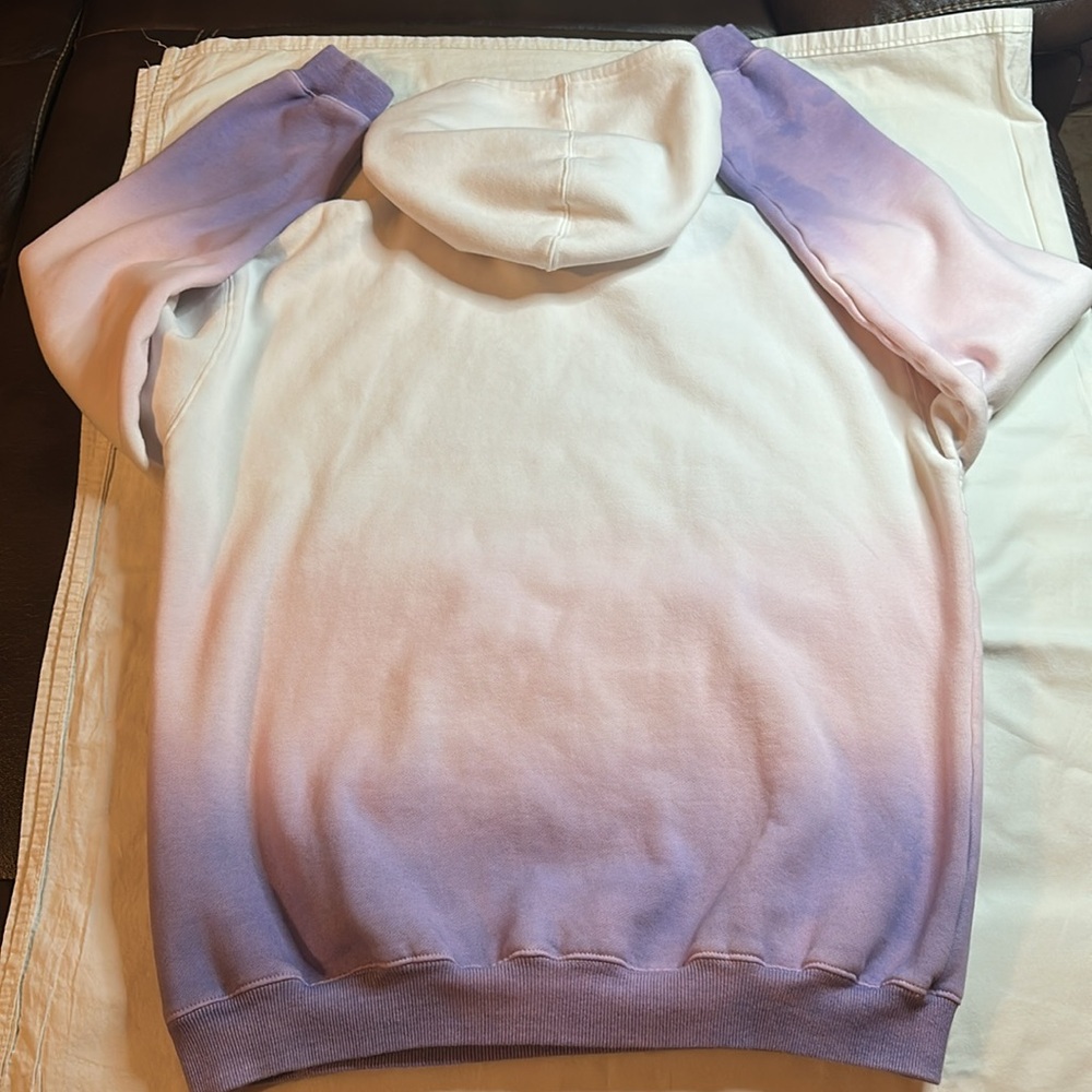 White Fox Ombré Hoodie Size S/M - Picture 8 of 9
